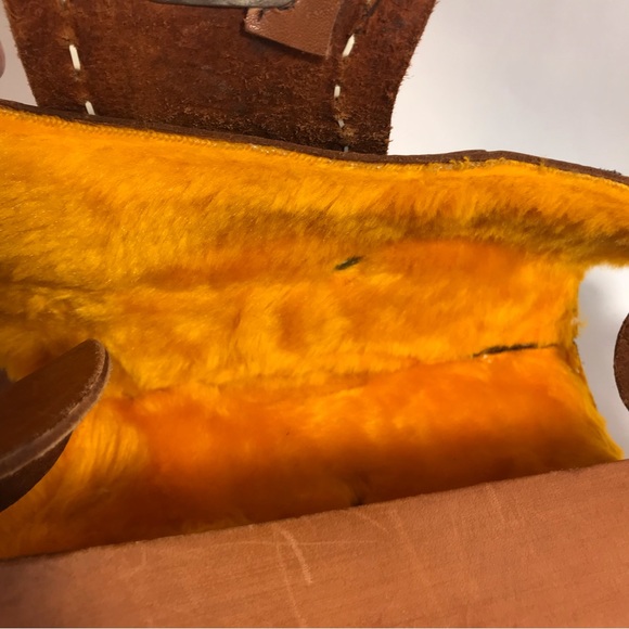 Vintage Rare Tan Stamped Hand Tooled Embossed Leather Saddle Top Shoulder Bag - Picture 10 of 16